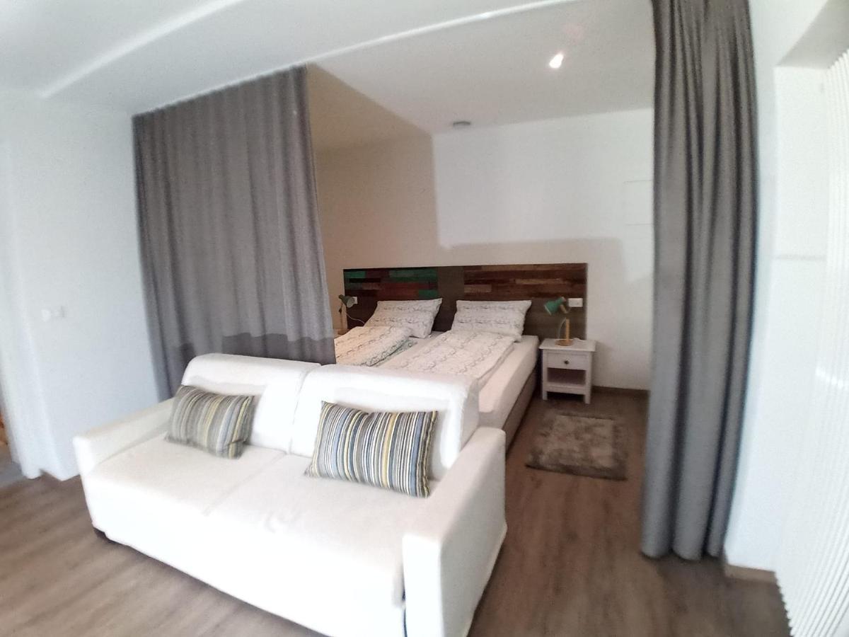 Apartment Roemerbruecke - Ponte Romano Мерано Экстерьер фото